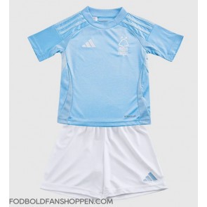 Nottingham Forest Chris Wood #11 Tredjetrøje Børn 2024-25 Kortærmet (+ Korte bukser)